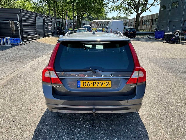 2009 volvo v70 2.0d momentum personenauto 06-pzv-2 - afbeelding 19 van  24