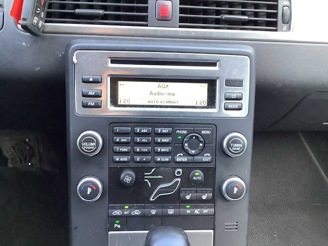2009 volvo v70 2.4 d5 ocean race personenauto 9-sff-08 - afbeelding 16 van  33