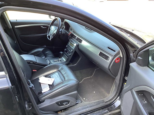 2009 volvo v70 2.4 d5 ocean race personenauto 9-sff-08 - afbeelding 24 van  33