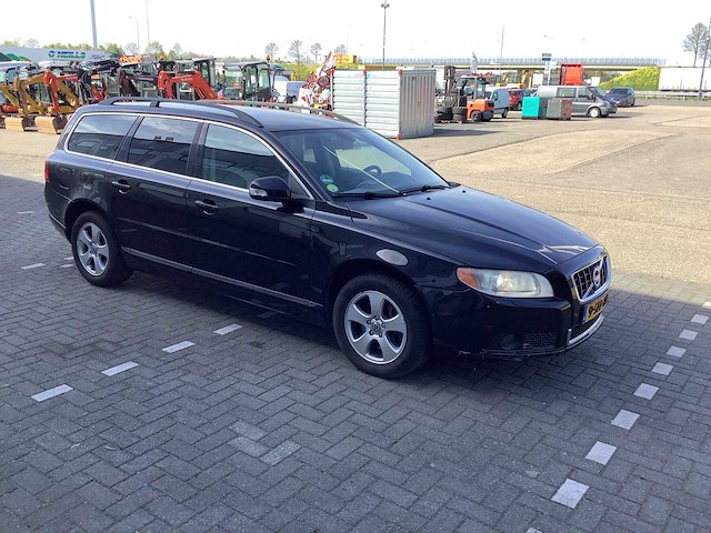 2009 volvo v70 2.4 d5 ocean race personenauto 9-sff-08 - afbeelding 31 van  33