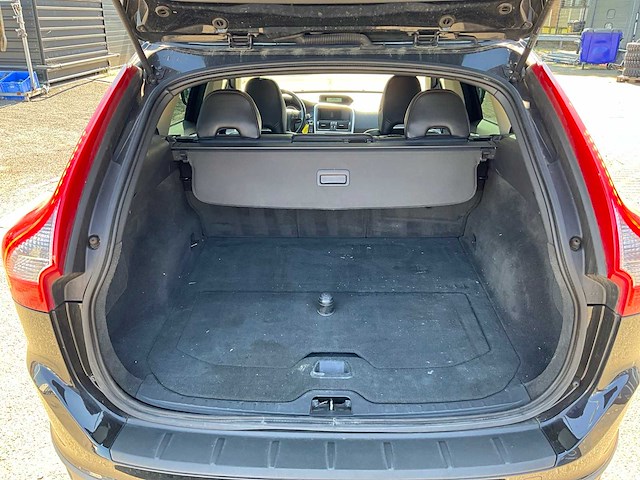 2009 volvo xc60 2.4 d5 awd summum personenauto 93-hkv-6 - afbeelding 25 van  39