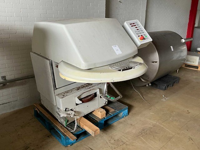 2009 werner&pfleiderer uc80ac n spiraalkneder - afbeelding 2 van  5