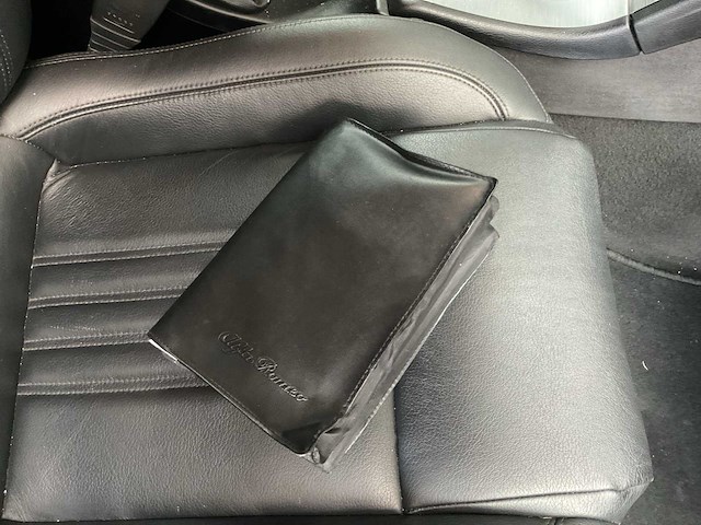 2010 - alfa romeo - 2010 - 159 sportwagon - 1.9 jtd - personenauto - afbeelding 15 van  15