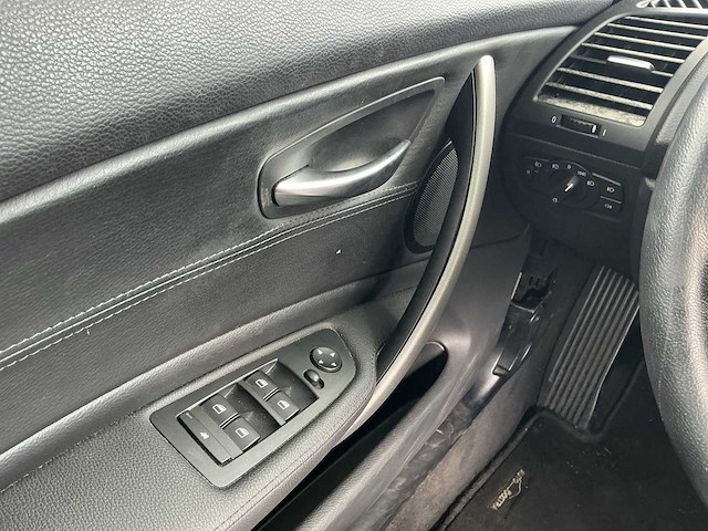 2010 - bmw - 1-serie - 118i business line - personenauto - afbeelding 3 van  13
