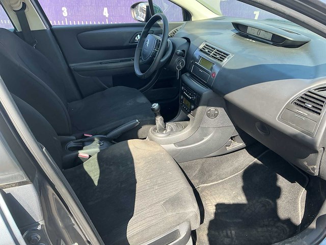 2010 - citroen - c4 - 1.6 vti image - personenauto - afbeelding 8 van  12