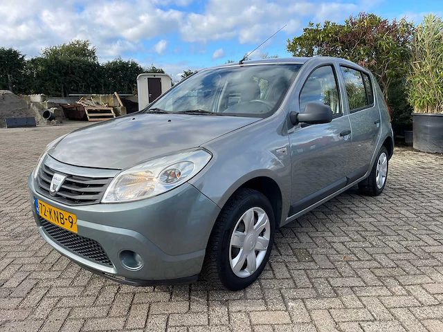 2010 - dacia - sandero - 1.2 ambiance - 72-knb-9 - afbeelding 14 van  16