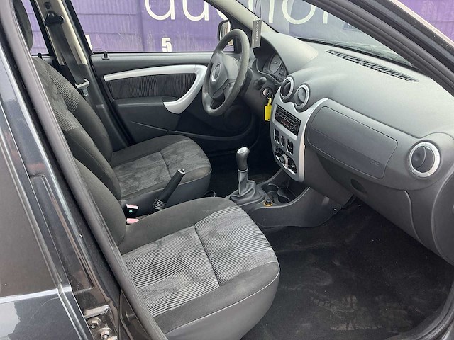 2010 - dacia - sandero - 1.2 lauréate - personenauto - afbeelding 7 van  11