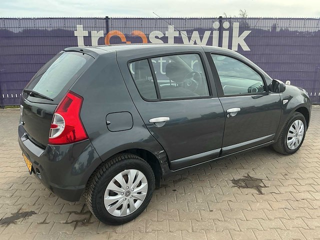 2010 - dacia - sandero - 1.2 lauréate - personenauto - afbeelding 6 van  11