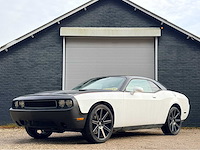 2010 - dodge - challenger - personenauto - afbeelding 1 van  17