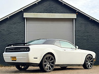 2010 - dodge - challenger - personenauto - afbeelding 13 van  17