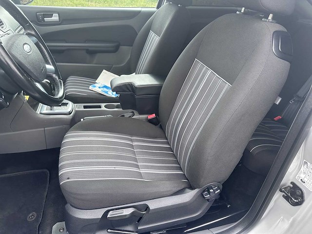 2010 - ford - focus - 1.6 trend automaat- car - afbeelding 2 van  7