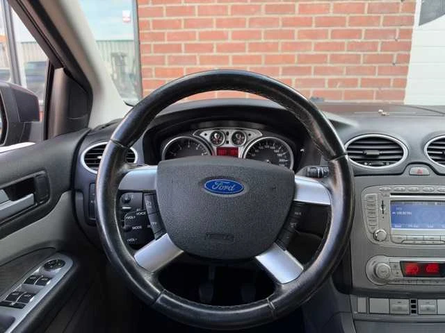 2010 - ford - focus - 1.8 limited - 32-ndp-3 - afbeelding 1 van  11