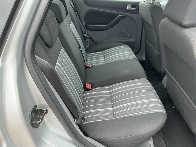 2010 - ford - focus wagon - 1.6 comfort - personenauto - afbeelding 6 van  11
