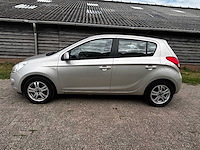 2010 - hyundai - i20 - 1.2i dynamic - car - afbeelding 8 van  14