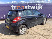 2010 - hyundai - i20 - 1.4i dynamic - personenauto - afbeelding 4 van  12