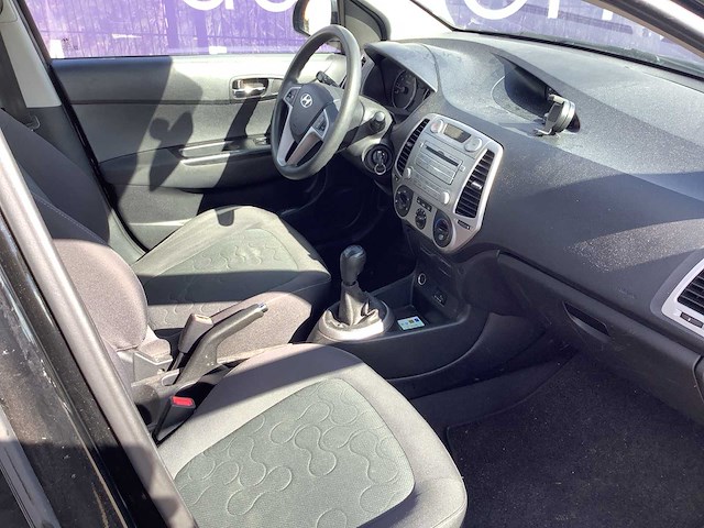 2010 - hyundai - i20 - 1.4i dynamic - personenauto - afbeelding 5 van  12