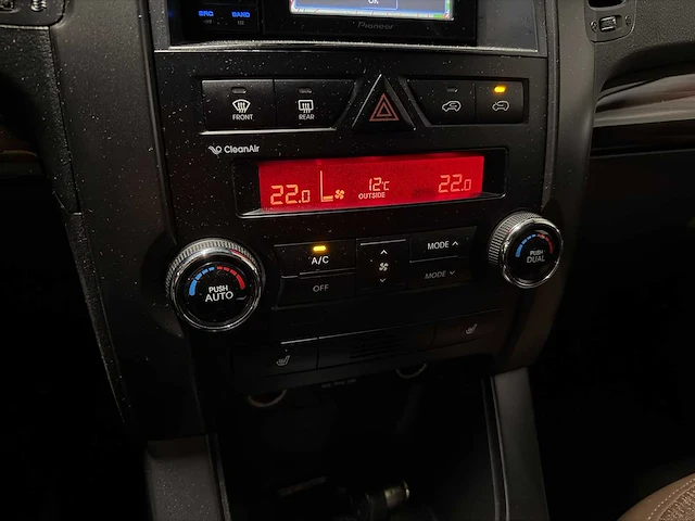 2010 - kia - sorento - 2.2 crdi x-clusive 29-ngd-6 iaw - afbeelding 20 van  22