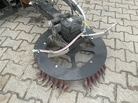 2010 - nimos - dm trac 205 - werktuigendrager met onkruidborstel - afbeelding 6 van  19