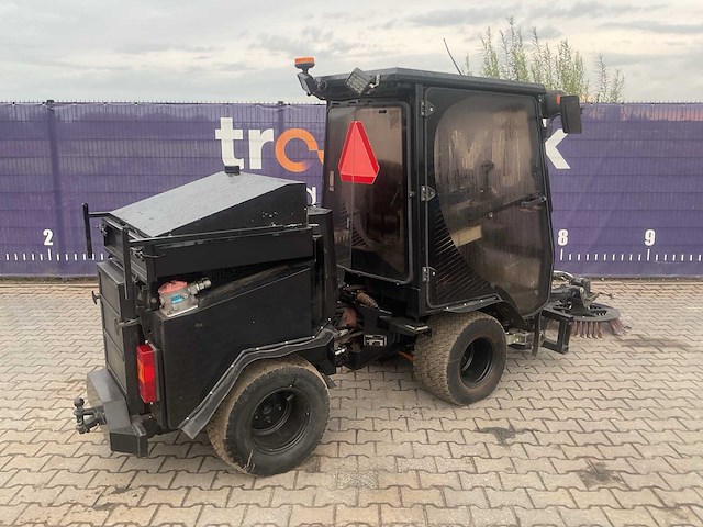 2010 - nimos - dm trac 205 - werktuigendrager met onkruidborstel - afbeelding 15 van  19