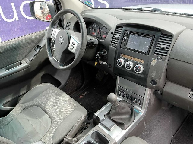 2010 - nissan - navara - 2.5 dci se king cab - bedrijfswagen/pick-up - afbeelding 1 van  8