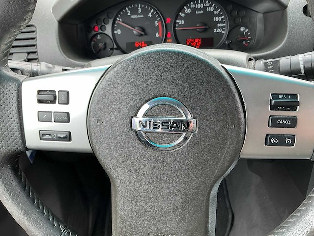 2010 - nissan - navara - 2.5 dci se king cab - bedrijfswagen/pick-up - afbeelding 4 van  8