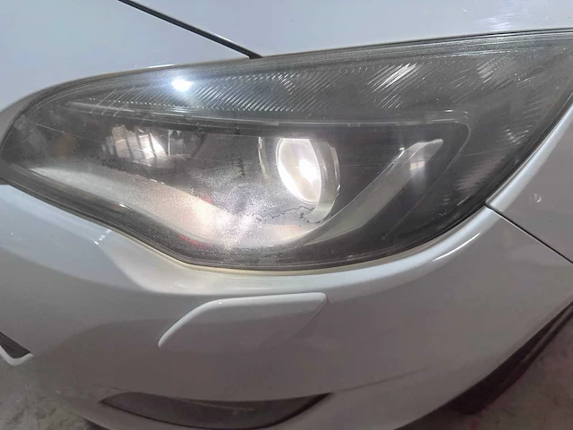 2010 - opel - astra - 1.4 turbo edition - 02-kxs-4 - afbeelding 9 van  19