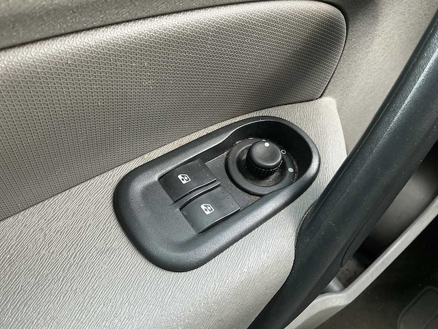 2010 - renault - kangoo family - 1.6 expression - personenauto/rolstoelauto - afbeelding 5 van  15