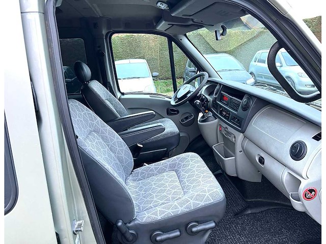 2010 - renault - master - t28 2.5 dci l1h1 dc vh-086-p iaw - afbeelding 9 van  12
