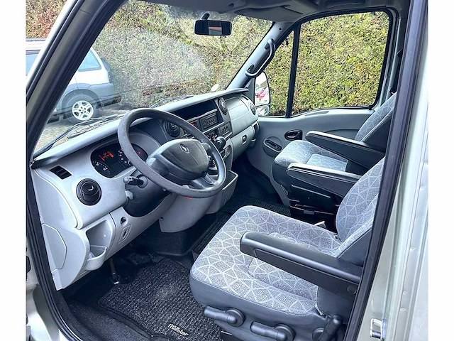 2010 - renault - master - t28 2.5 dci l1h1 dc vh-086-p iaw - afbeelding 11 van  12