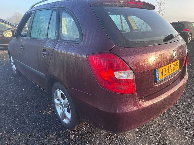 2010 - skoda - fabia combi - 1.2 tdi greenline - 42-lvb-5 - afbeelding 12 van  18
