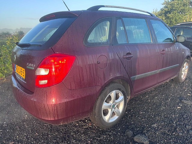 2010 - skoda - fabia combi - 1.2 tdi greenline - 42-lvb-5 - afbeelding 13 van  18
