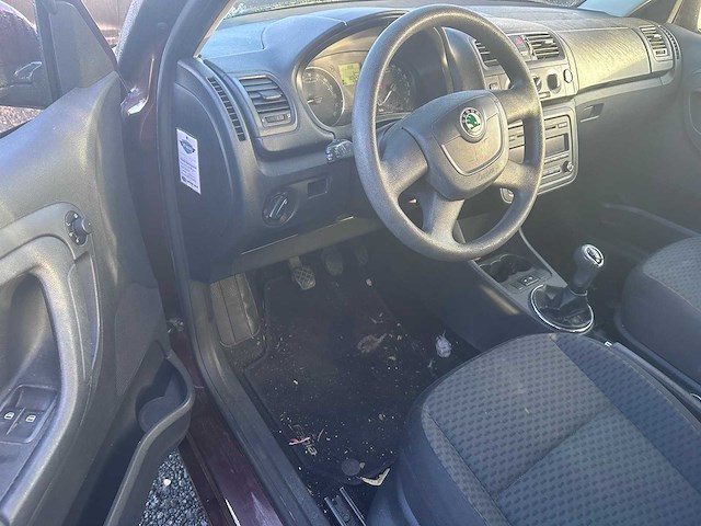 2010 - skoda - fabia combi - 1.2 tdi greenline - 42-lvb-5 - afbeelding 16 van  18