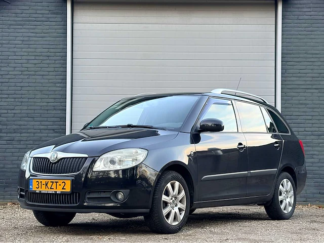 2010 - skoda - fabia combi 1.2-12v sprint - personenauto - afbeelding 1 van  17