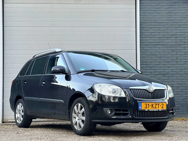 2010 - skoda - fabia combi 1.2-12v sprint - personenauto - afbeelding 11 van  17