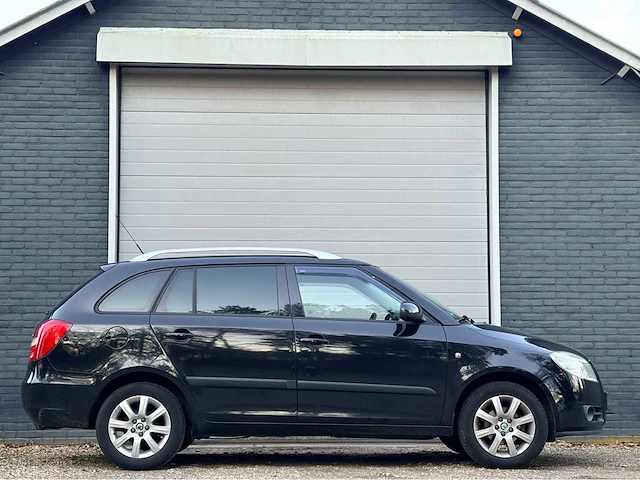 2010 - skoda - fabia combi 1.2-12v sprint - personenauto - afbeelding 12 van  17