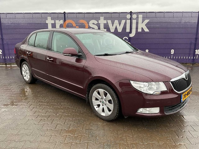 2010 - skoda - superb - 1.8 tsi comfort bns - personenauto - afbeelding 11 van  18
