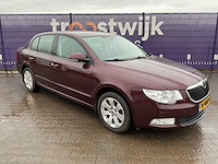 2010 - skoda - superb - 1.8 tsi comfort bns - personenauto - afbeelding 11 van  18