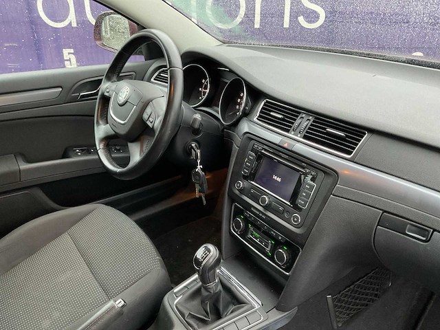 2010 - skoda - superb - 1.8 tsi comfort bns - personenauto - afbeelding 17 van  18