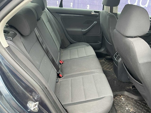 2010 - volkswagen - jetta - 1.4 tsi comfortline - personenauto - afbeelding 4 van  6