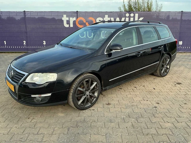 2010 - volkswagen - passat variant - 1.4 tsi comfl bluem - personenauto - afbeelding 1 van  16