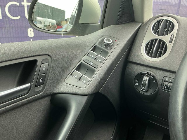 2010 - volkswagen - tiguan - 1.4 tsi easyline - personenauto - afbeelding 2 van  8