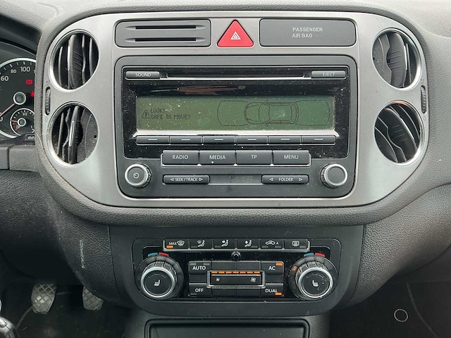 2010 - volkswagen - tiguan - 1.4 tsi easyline - personenauto - afbeelding 10 van  12