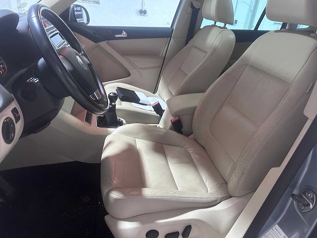 2010 - volkswagen - tiguan - 1.4 tsi sport&style - car - afbeelding 5 van  22