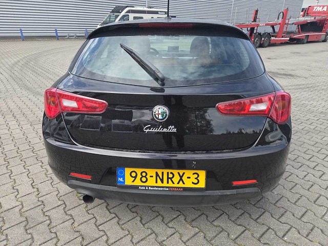 2010 alfa romeo giulietta 1.4 t distinctive personenauto - afbeelding 4 van  9