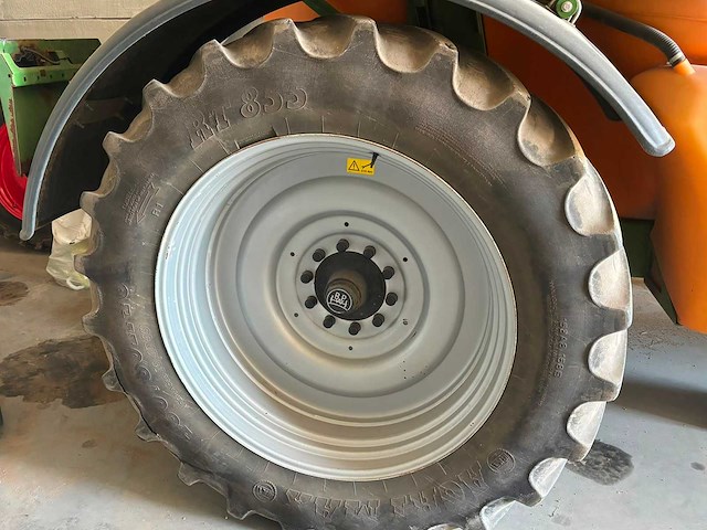 2010 amazone ux 5200 - veldspuit - afbeelding 13 van  16