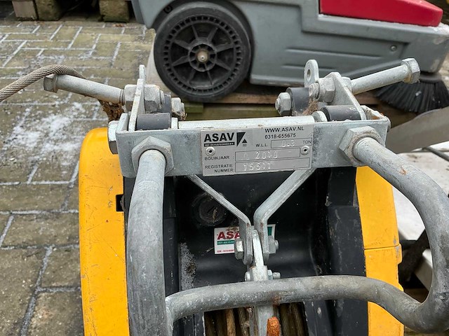 2010 asav elektrische kettingtakel - afbeelding 3 van  5
