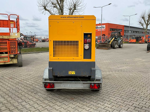 2010 atlas copco qas 100 stroom aggregaat aanhangwagen - afbeelding 32 van  35