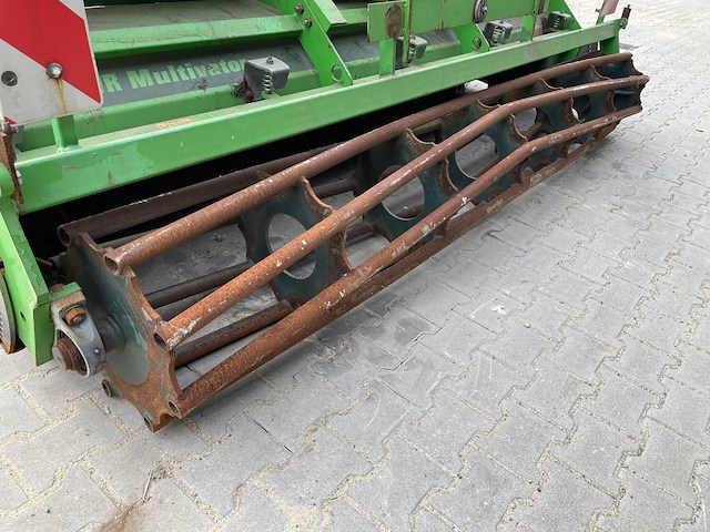 2010 avr multivator aardappelverzorging - afbeelding 11 van  20