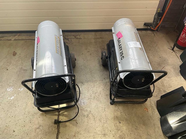 2010 axe galaxy 29c dieselgestookte jetheater - afbeelding 1 van  7