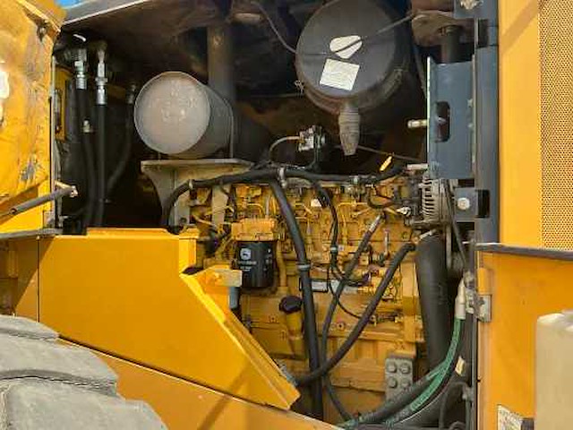 2010 bell l2606e wiellader 227 kw - afbeelding 32 van  48